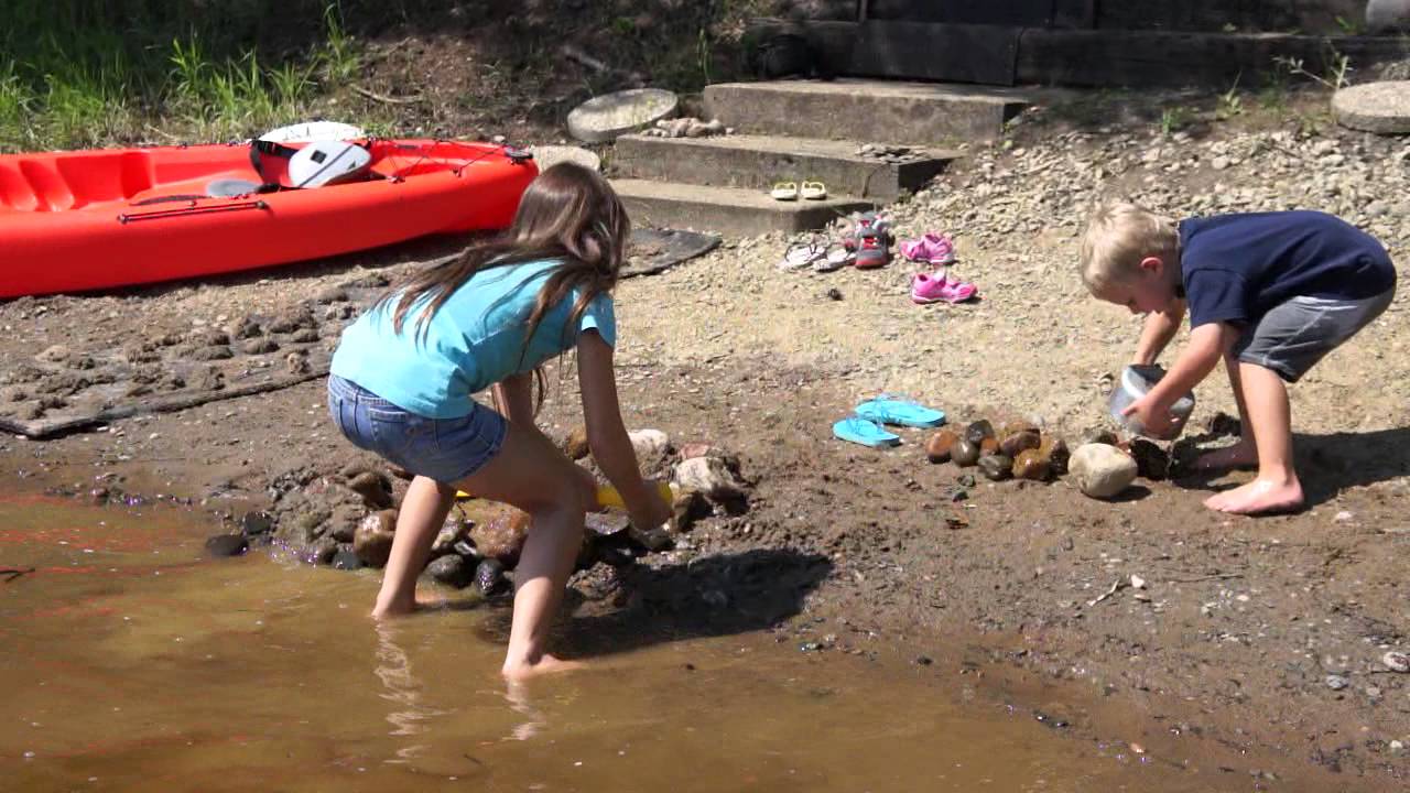 Lake Esquagama FunEmma, Erin, Megan, Eli, Nora cooperating to make a