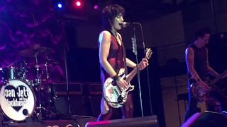 Joan Jett &amp; the Blackhearts - &quot;Love Is All Around&quot; (MTM) - Live 04/29/17 Millersville, PA