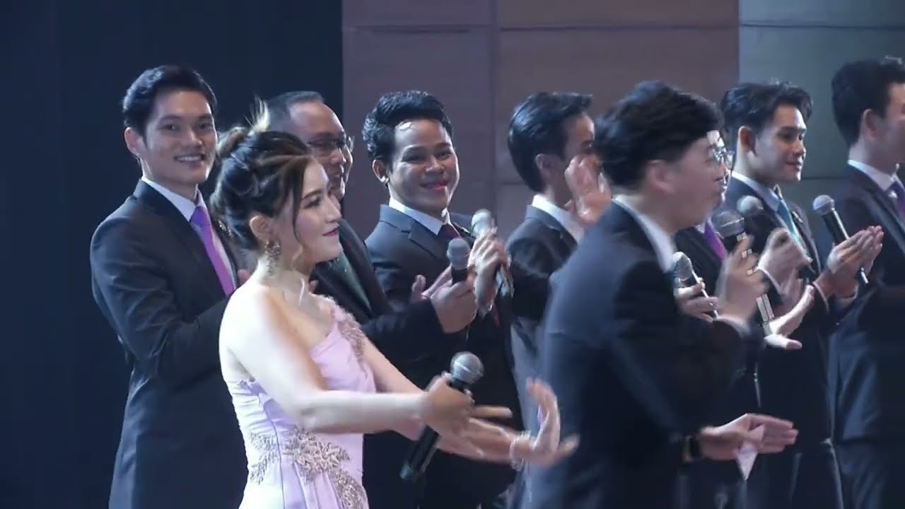 รำวงเริงสงกรานต์  ขับร้องโดย  คลื่นลูกใหม่สุนทราภรณ์