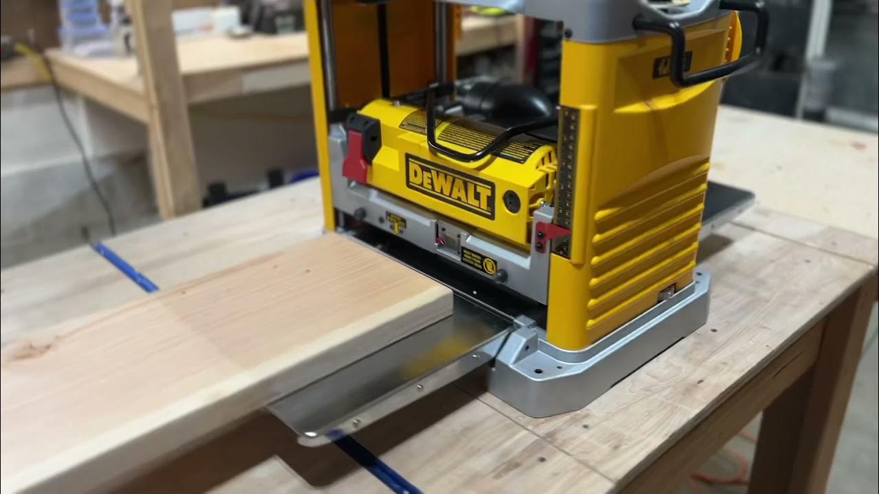 DeWalt 12.5” 15Amp Benchtop Planer single pass and dust collection
