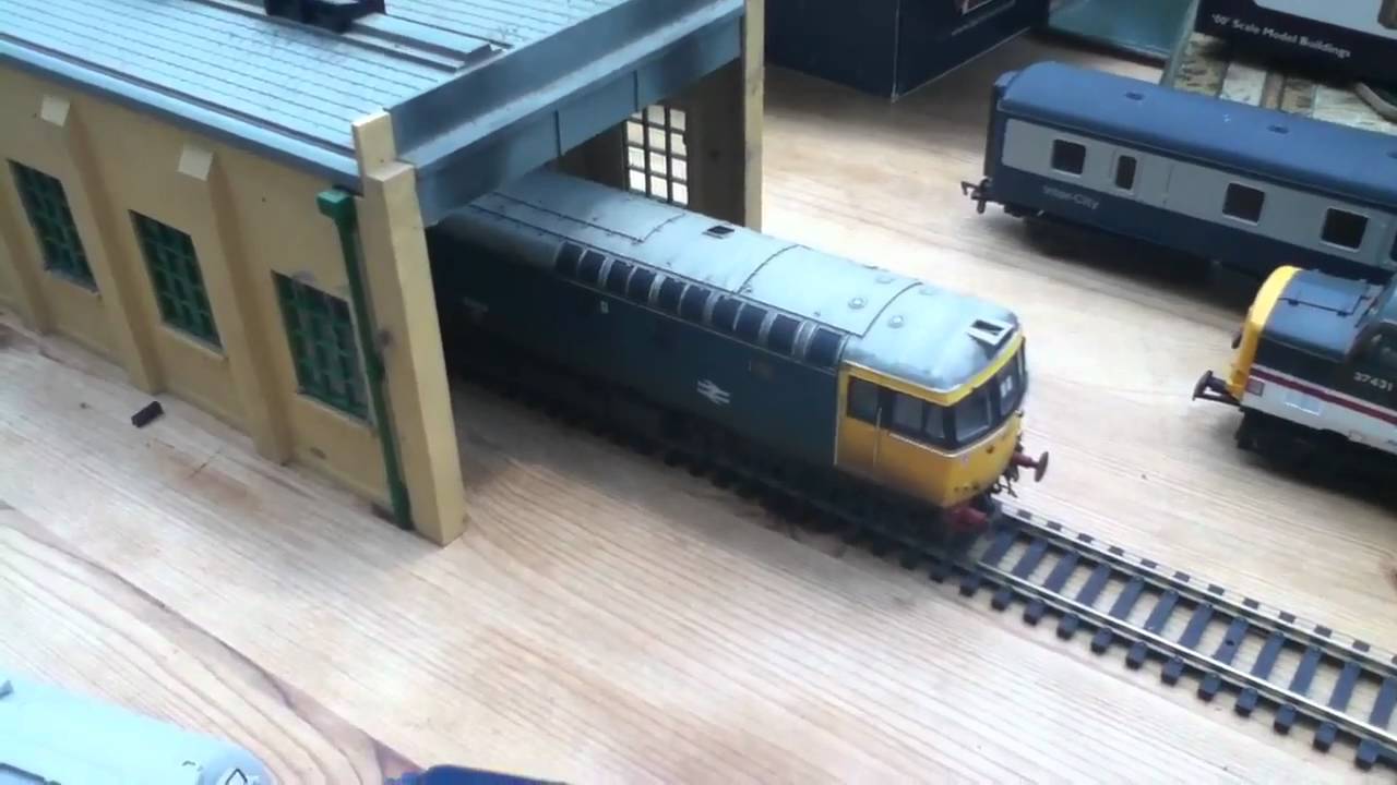 Model railways 2 Heljan class 33 33012 fitted with Olivia's sound