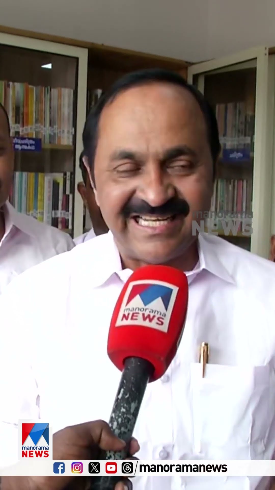 കോണ്‍ഗ്രസുകാരെ വായനയിലേയ്ക്ക് മടക്കിക്കൊണ്ടുവരാന്‍ ഒരു ഡിസിസി അധ്യക്ഷന്‍ #ernakulam #Congress