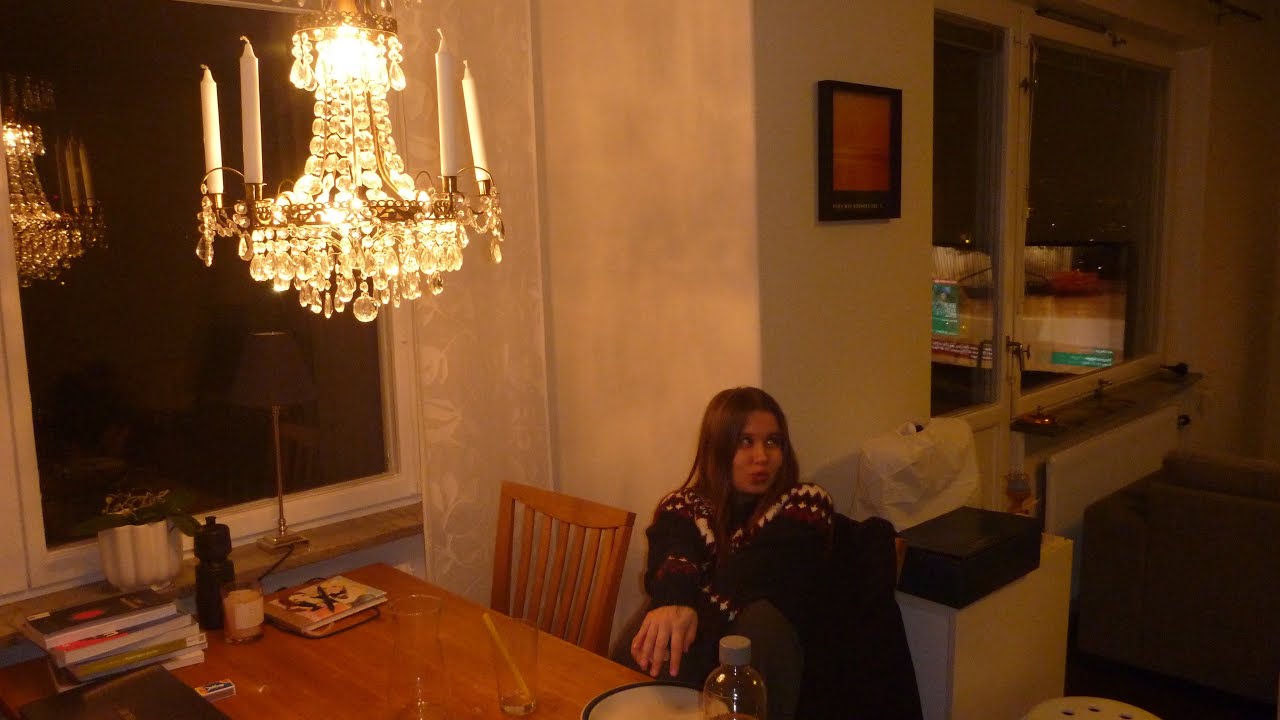 Flyttar hemifrån med bästa