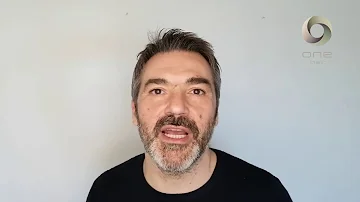 Come scurire i capelli biondi decolorati?