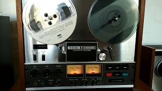 Teac A-2300SR play