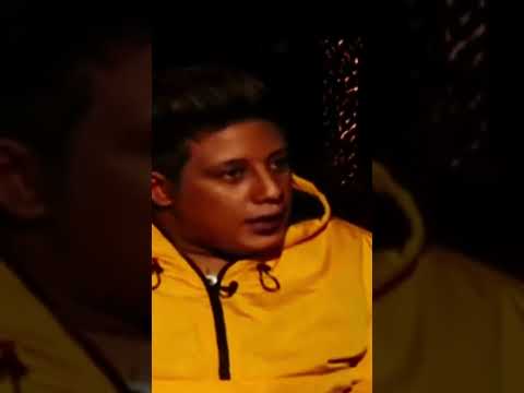 المذيع يحرج حمو بيكا انتا بتاخد كام من اليوتيوب شوف رد فعله