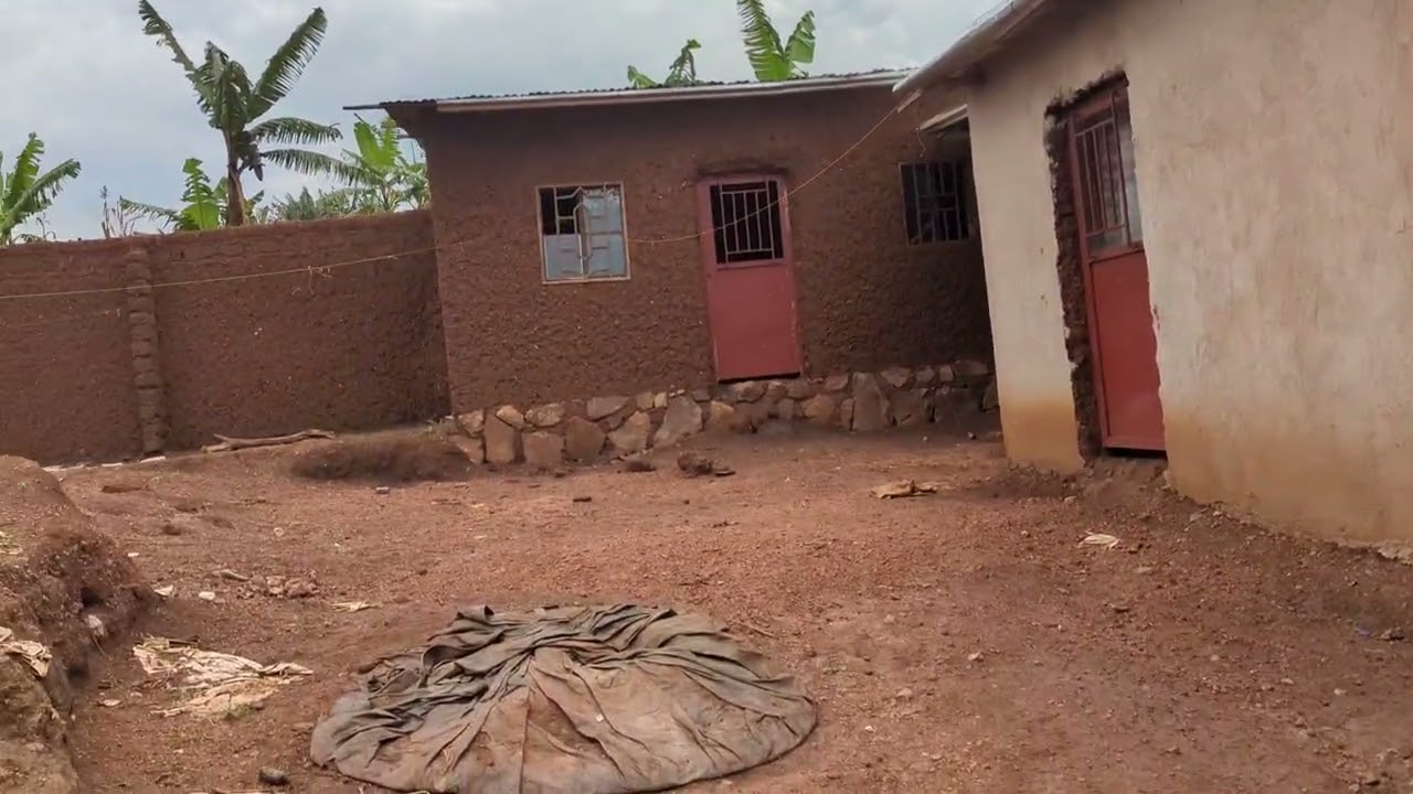Kuri 22M wakwihahira ayomazu Ari Murisite kumuyumbu 0788413998 mpamagara