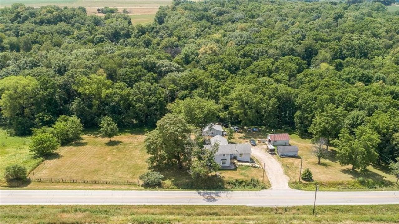 1118 Stone Mill Road, Tipton, IA Presented by Steven Hankemeier.