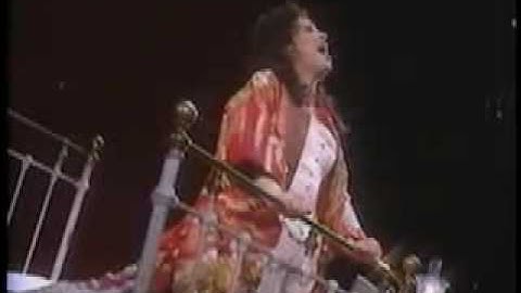 JEKYLL & HYDE (Broadway press footage) "A New Life" Linda Eder