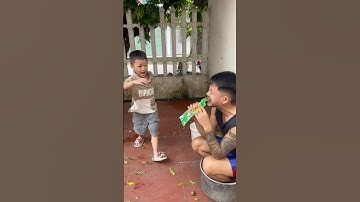 Tất cả chỉ là hiểu lầm , cảm động bác khờ bị mũ vàng trêu ăn tăm cay #cute #comedy