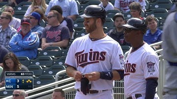 KC@MIN: Mauer laces a run-scoring single to right