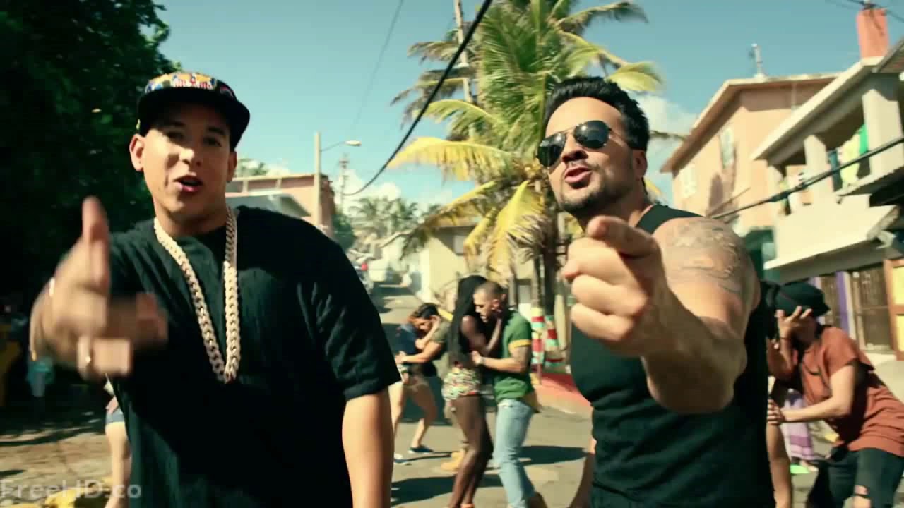 Despacito луис фонси. Daddy yankee деспасито. Daddy yankee деспасито. Луис деспосито продюсер. Деспазито песня слушать.
