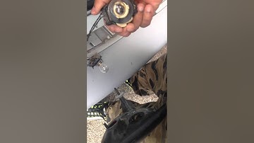 4th gen Chevrolet Camaro instruction on how to change the taillights