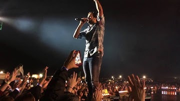 Luke Bryan - Broken Collarbone - No Problem