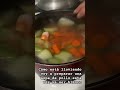 Sopa de pollo con verduras