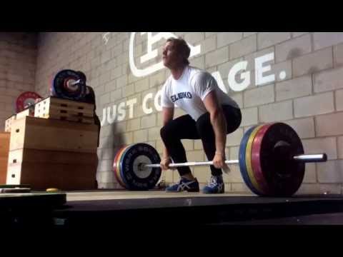 Clean pull at 95% with pause at knee