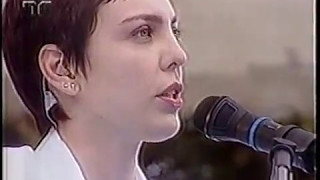 Adriana Calcanhotto "Mentiras" Bem Brasil Cultura Ao Vivo