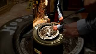 How to mount a drag race tire on a Beadlock rim.
