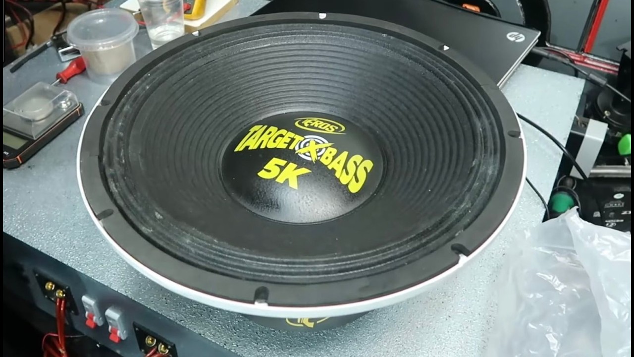 NOVO EROS TARGET XBASS 5K 2500 RMS 15 Pol Review e Teste Completo