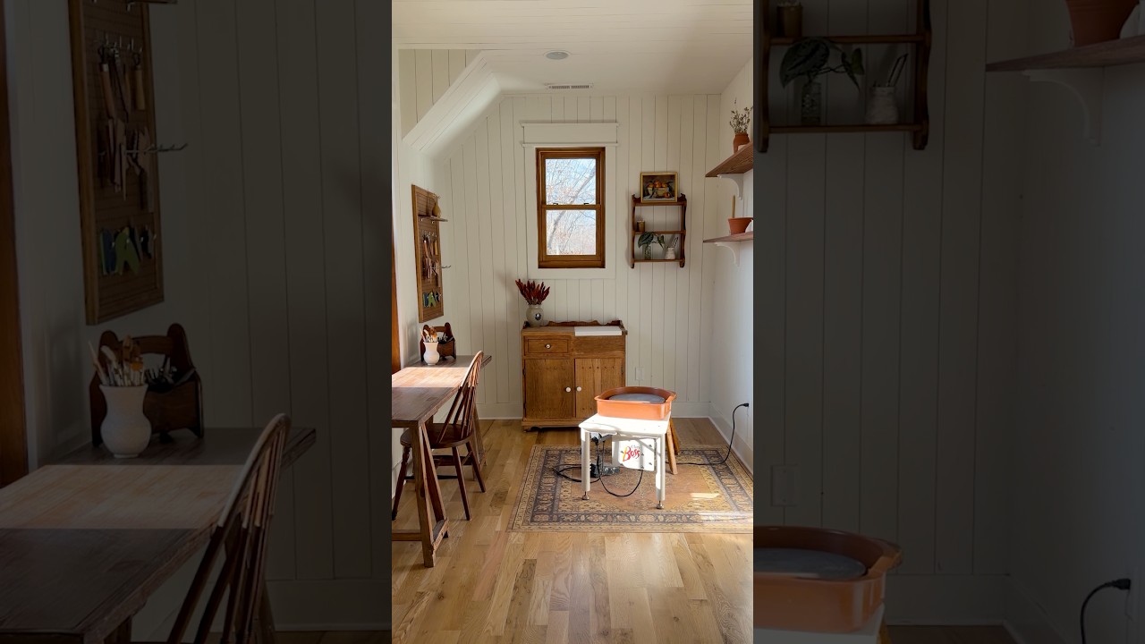 Я создала дома уголок своей мечты для занятий гончарным делом! 🫖🍶 #гончарноедело #керамика #гонча...