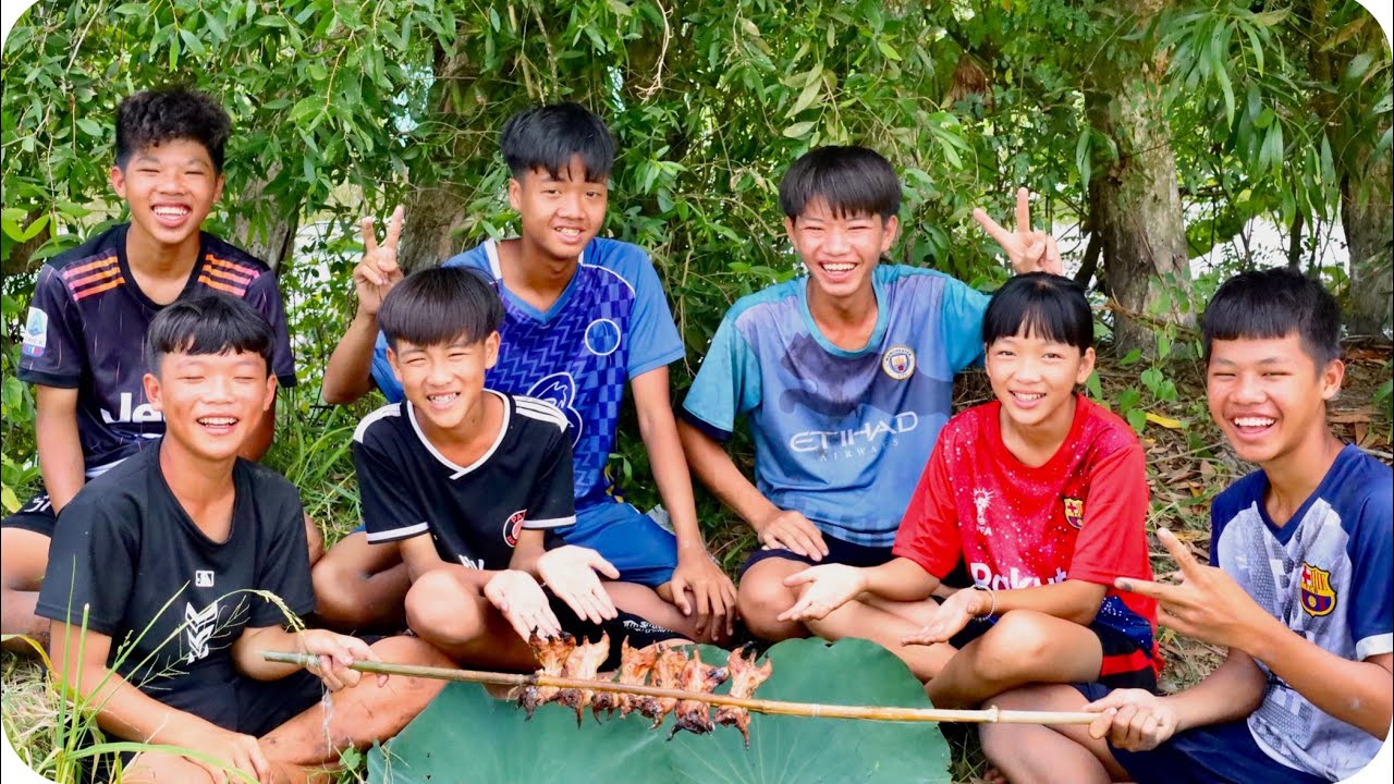 Anh Ba Phải | Cả Team Rủ Nhau Bắt Chuột Ngoài Đồng Ngày Bội Thu | Vlogs # 2 Tự Lập