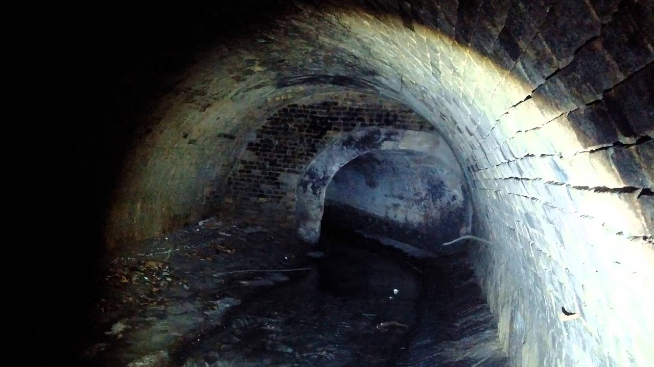 Glybochytsia • Walking along the underground river [ambient audio]