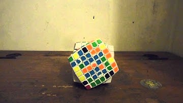 Self Solving V-Cube 7