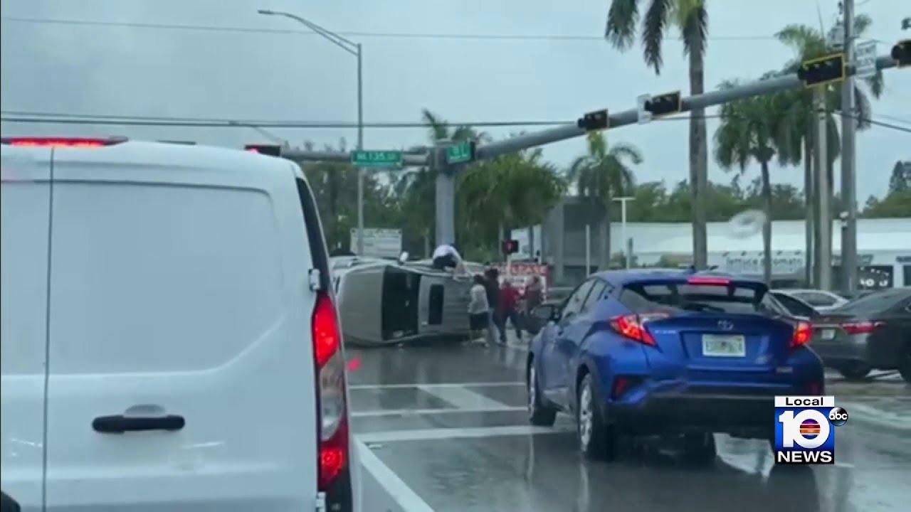 Good Samaritans jumped into action to help rescue driver rolled over in ...