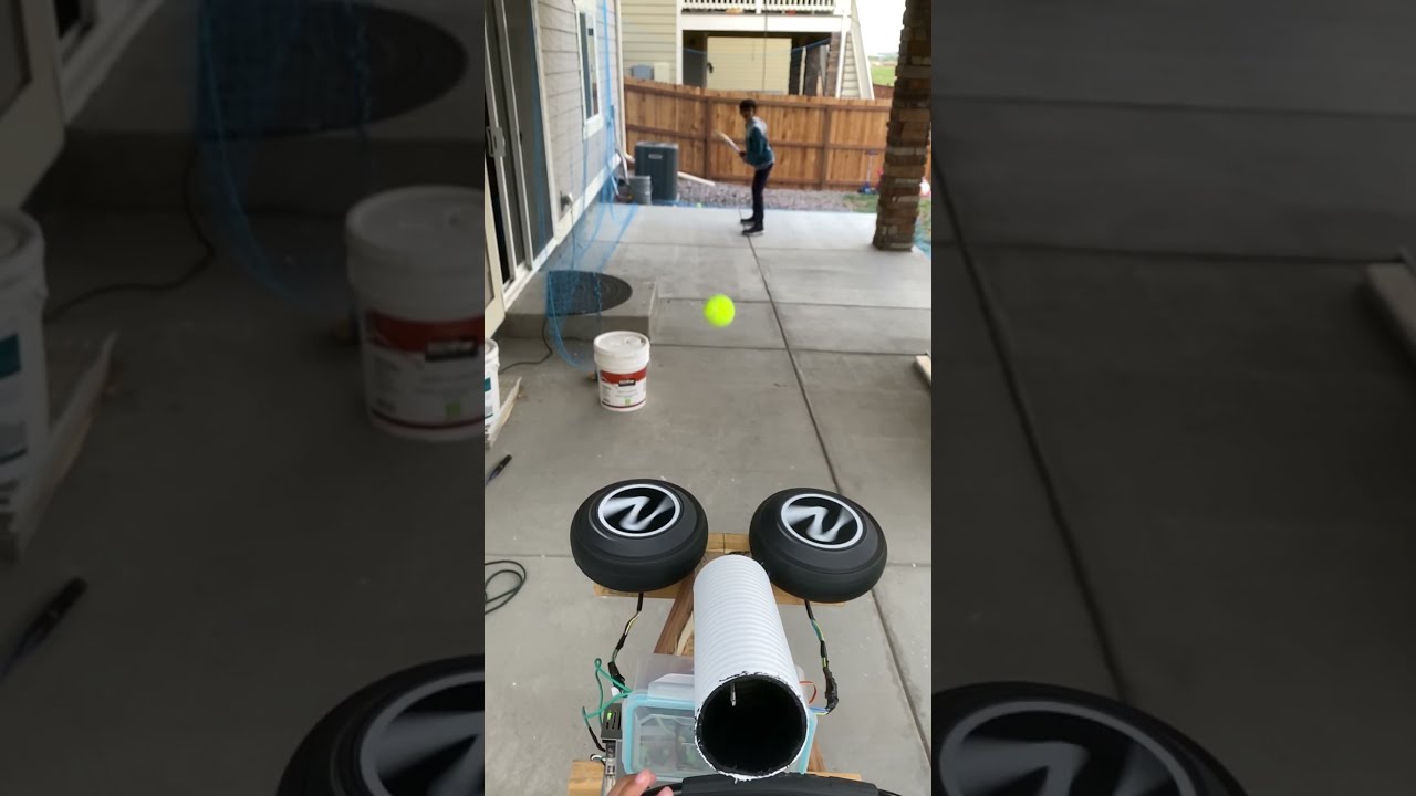  Cricket Bowling Machine