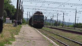 Видео как едет поезд  Trains railways compilations HD, 720p(Видео как едет поезд Trains railways compilations HD, 720p., 2016-08-24T05:55:21.000Z)