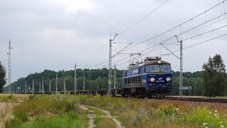 ET22-842 Ze składem platform wyginających się na łuku (076)