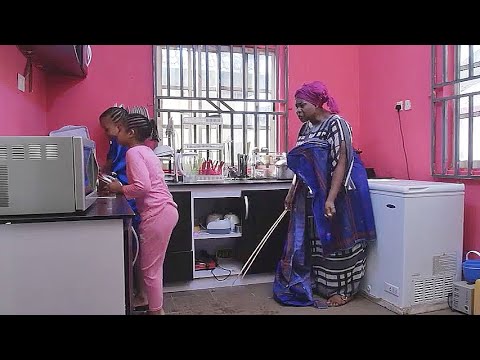 Visite De Notre Grand-mère :Film nigerian en francais - Film Nigerian en Francais