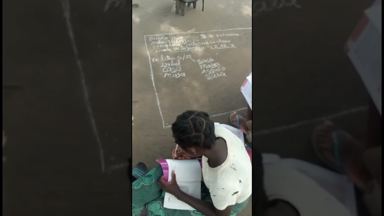 UMA SITUAÇÃO MUITO TRISTE #áfrica #moçambique #ESCOLA #POBREZA