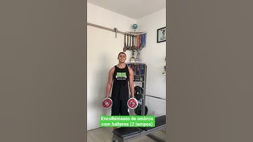 Encolhimento de ombros com halteres (2 tempos) - prof. Matheus Gomes #shorts