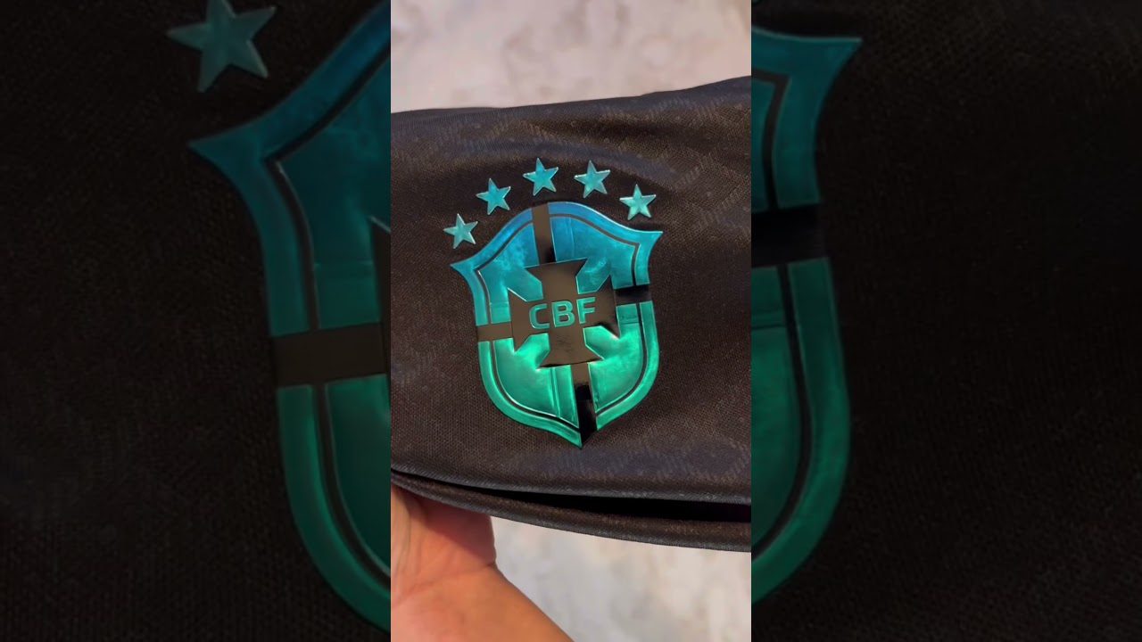 We are re-opening Futspark on the 1st of October for our BIG drop!! 🛒 