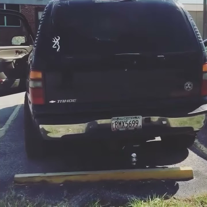 2002 Tahoe straight pipe (Muffler Delete) 3 1/2 inch black tips YouTube