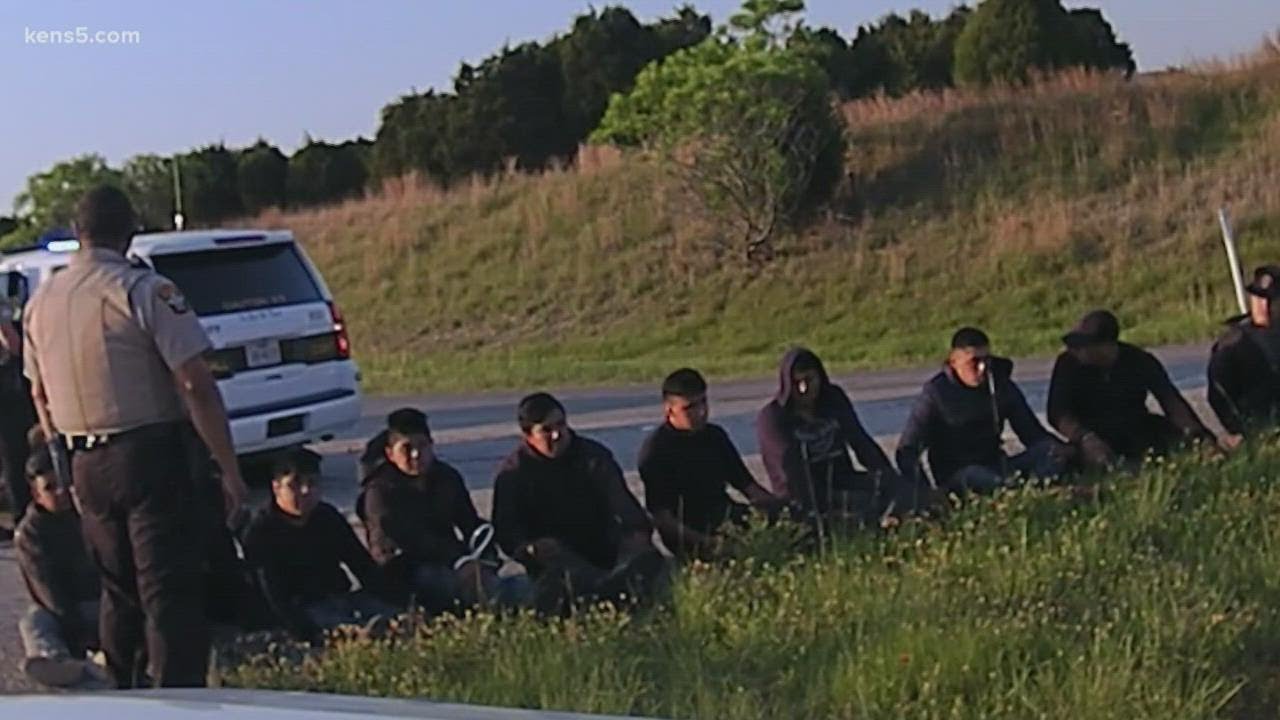 11 migrants taken into custody after running from law enforcement