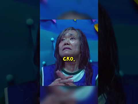 ПОГИБЛА СПАСАЯ МАМУ С РЕБЁНКОМ 🤯 ИГРА В КАЛЬМАРА 3 СЕЗОН #игравкальмара #сериал
