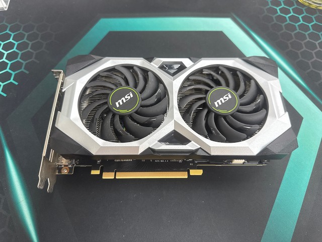 MSI Geforce RTX 2070 8GB - FurMark Score 4648 (77 FPS) @ 1440p