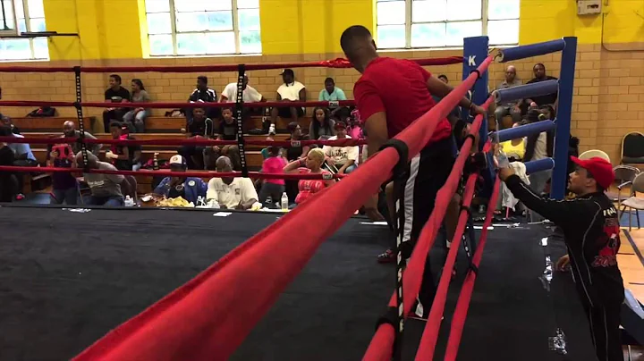 Shakell Daly (Red) vs. Stacey Selby (Blue)