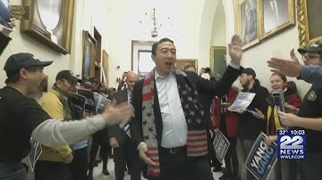 Andrew Yang, Michael Bennet suspend 2020 presidential campaign