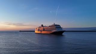 MS Nieuw statendam visiting the River Tyne 2025
