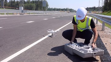droneHOW - Episode 03 - Drone mission (2+2 highway, DJI Phantom 4 RTK)
