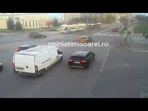 Accident violent intre doua tramvaie la Timisoara. Oameni raniti