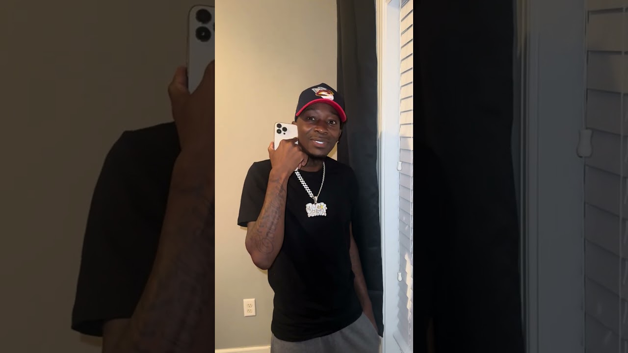 Чувак застрял рядом со своим домом во время шторма