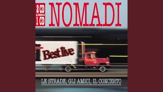 Vignette de la vidéo "I Nomadi - Un pugno di sabbia (Live)"