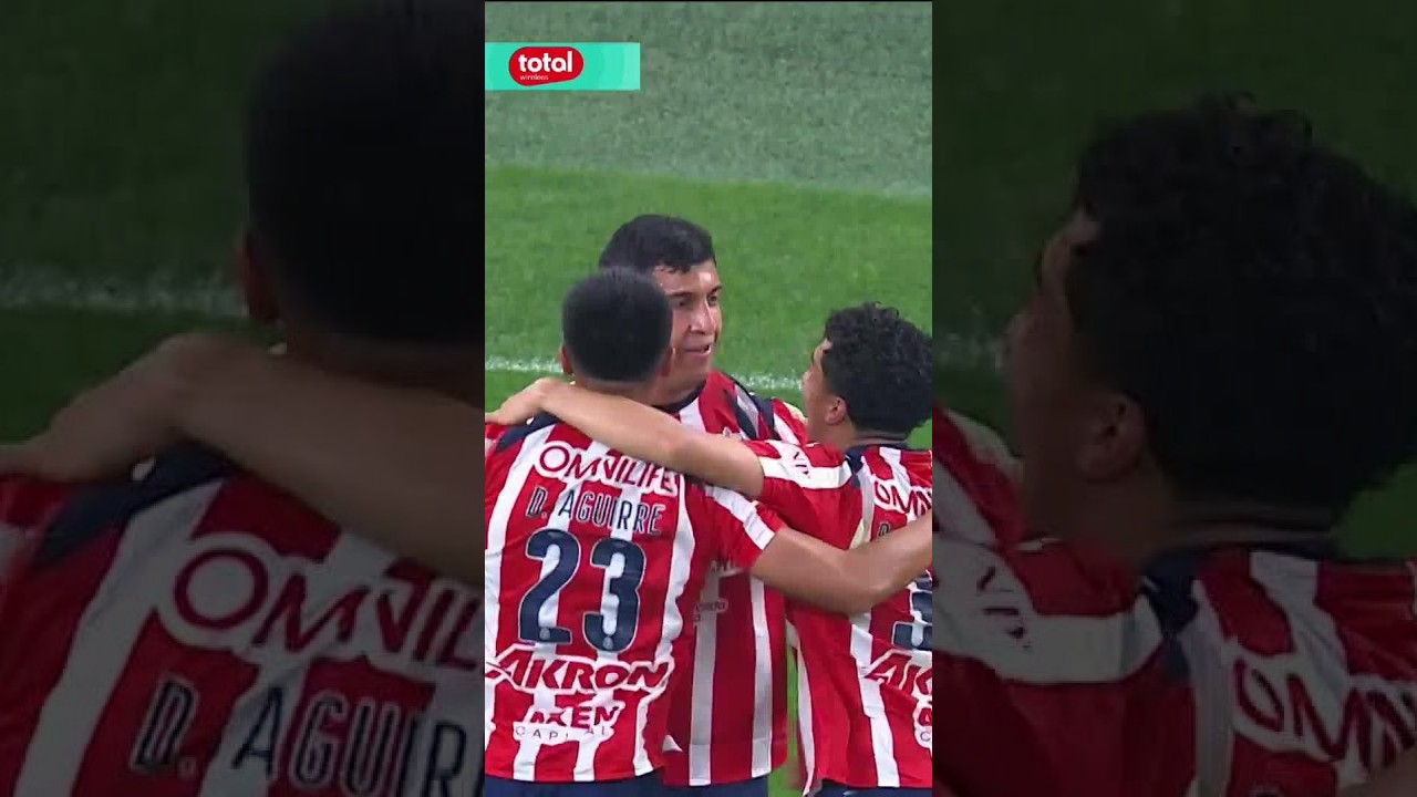 ¡Gooool llega el tercero para Chivas! 🤯 #shorts