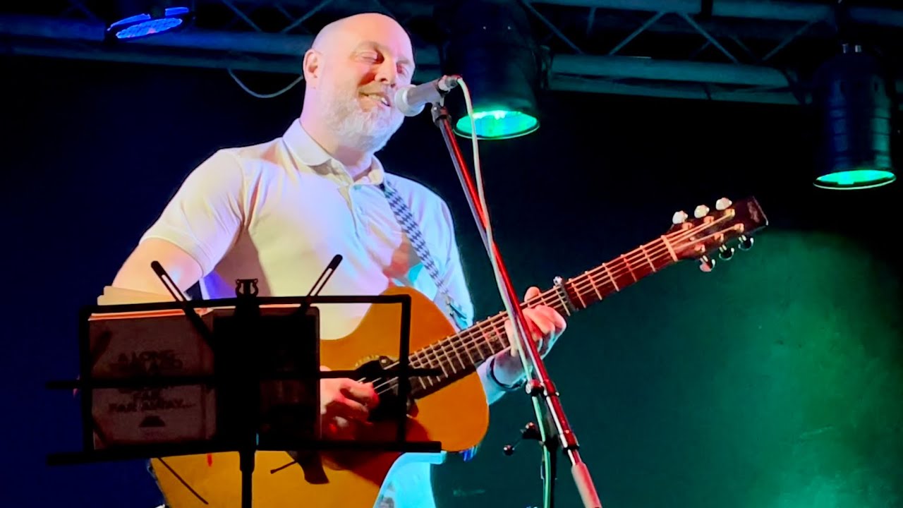 Dan Sealey of Ocean Colour Scene - Live OCS Song Selection