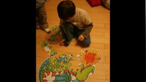 Jigsaw puzzle stop motion animation