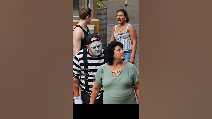 El mimo Tom le dio un susto a esta mujer perdida 😂🤣 #tomthemime #seaworldmime #seaworldorlando